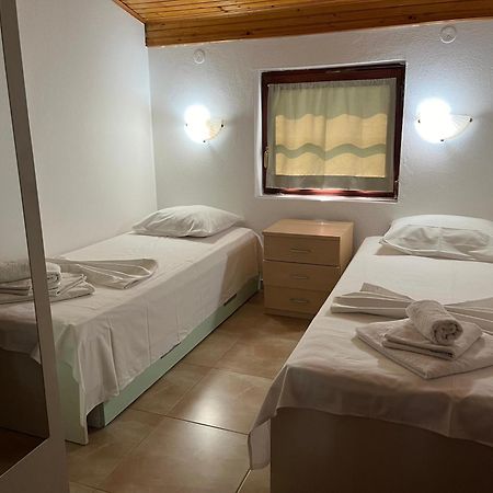 Holiday Home Bratica 乌尔齐尼 外观 照片