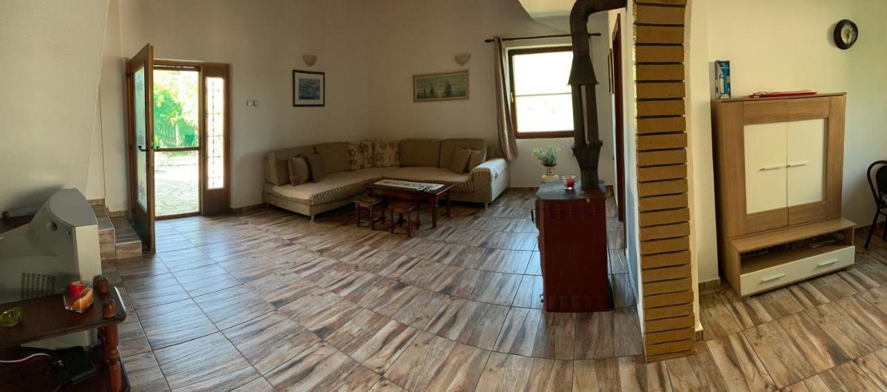 Holiday Home Bratica 乌尔齐尼 外观 照片