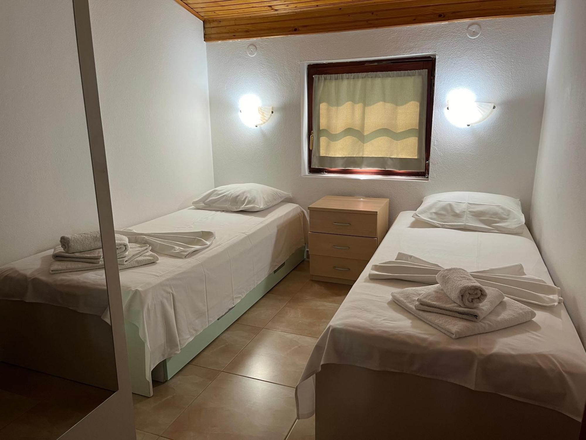 Holiday Home Bratica 乌尔齐尼 外观 照片